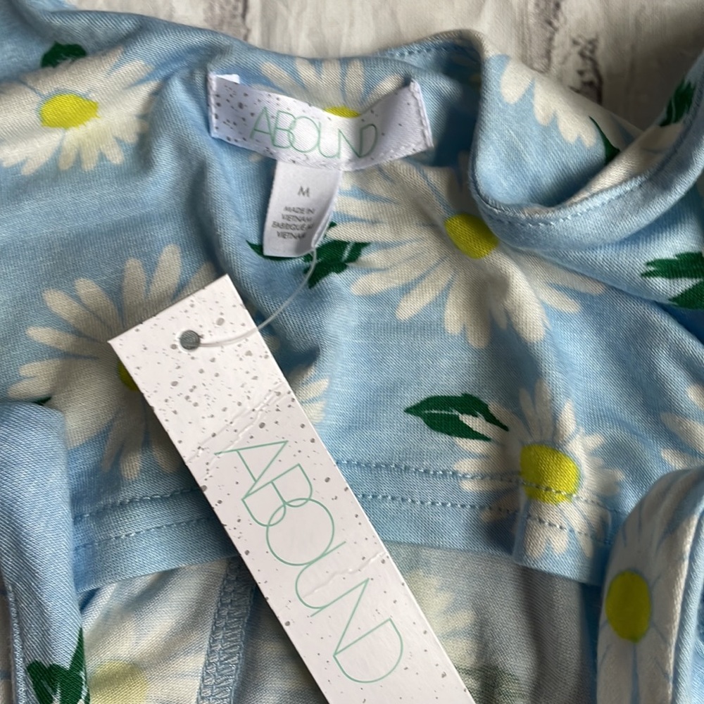 Abound Stretchy Daisy Cami camisole - Picture 5 of 9